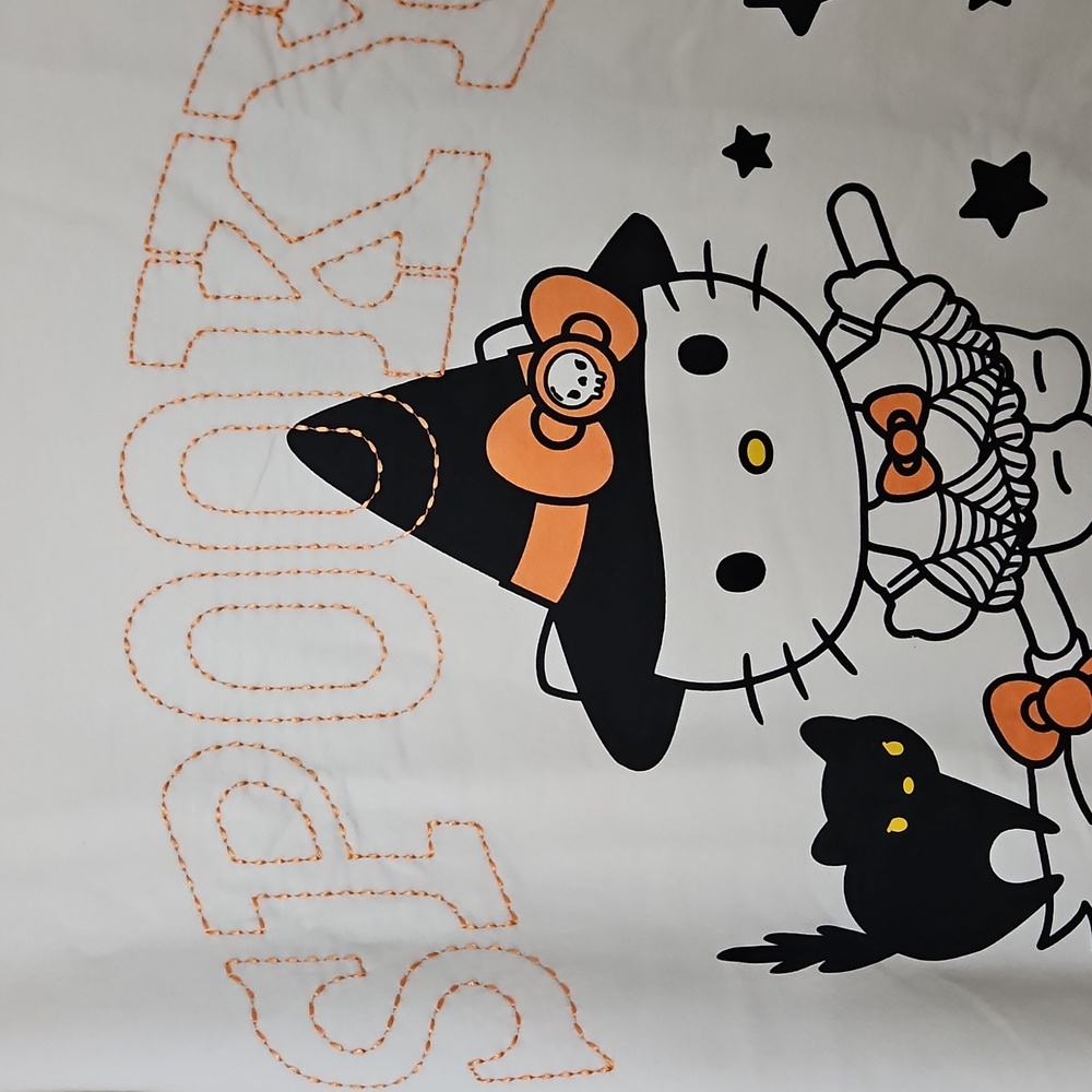 New Women's Hello Kitty Sweatshirt - Picture 2 of 5